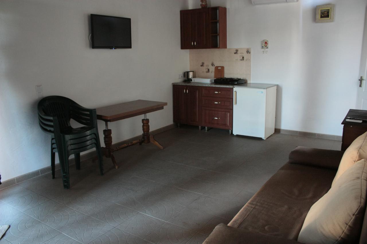 Akvitaniya Mini-Hotel Затока Екстер'єр фото