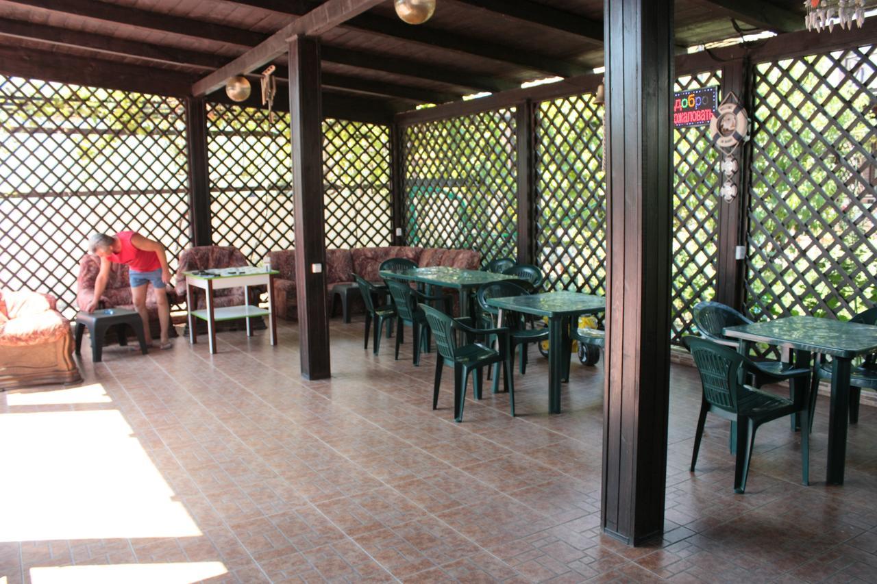 Akvitaniya Mini-Hotel Затока Екстер'єр фото