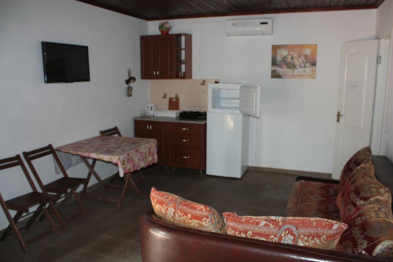 Akvitaniya Mini-Hotel Затока Екстер'єр фото