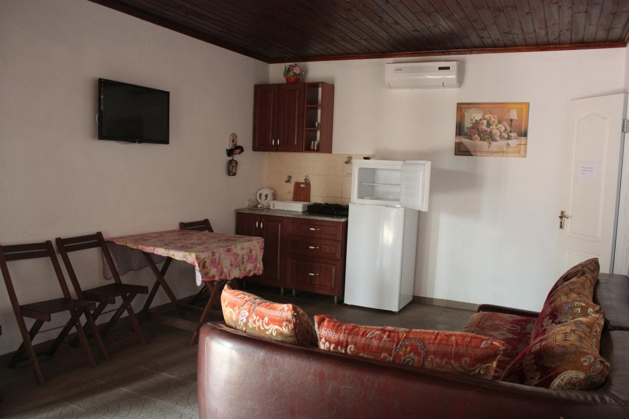 Akvitaniya Mini-Hotel Затока Екстер'єр фото